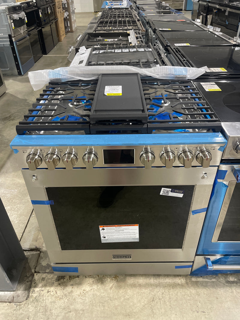 Frigidaire PCFG3080AF 30" Gas Range with No Preheat and Air Fry
