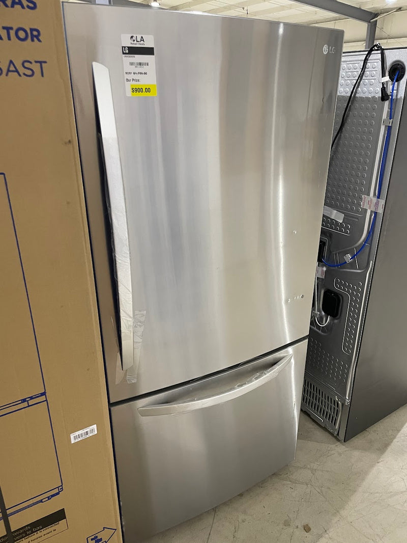 LG LRDCS2603S 25.50 cu. ft. Bottom Freezer Refrigerator