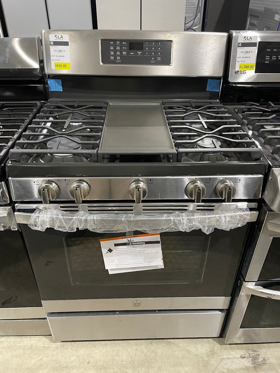 GE JGB735SPSS 30 Inch Freestanding Gas Convection Range OLA Retail