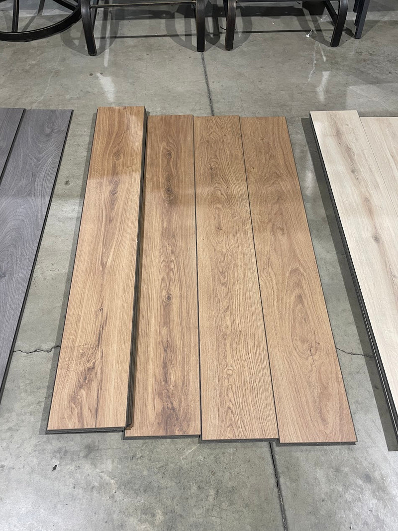 ($1.24/sqft) ORCA Gondola Oak Laminate Flooring w/ Pad