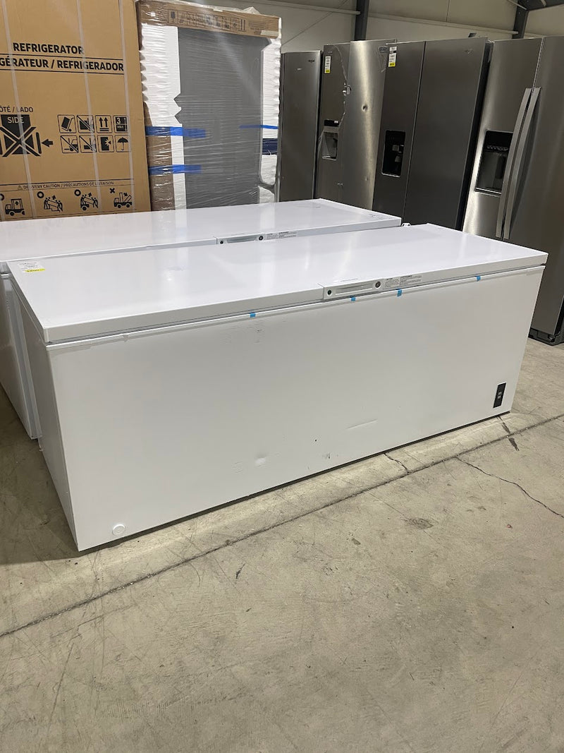 Frigidaire FFCL2542AW 24.8 cu. ft. Chest Freezer